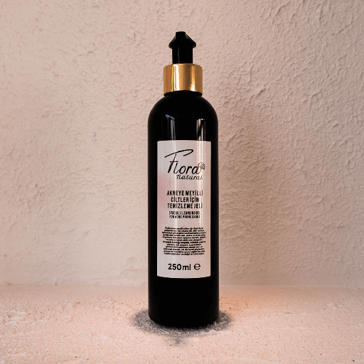 Akneye Meyilli Ciltler İçin Temizleme Jeli